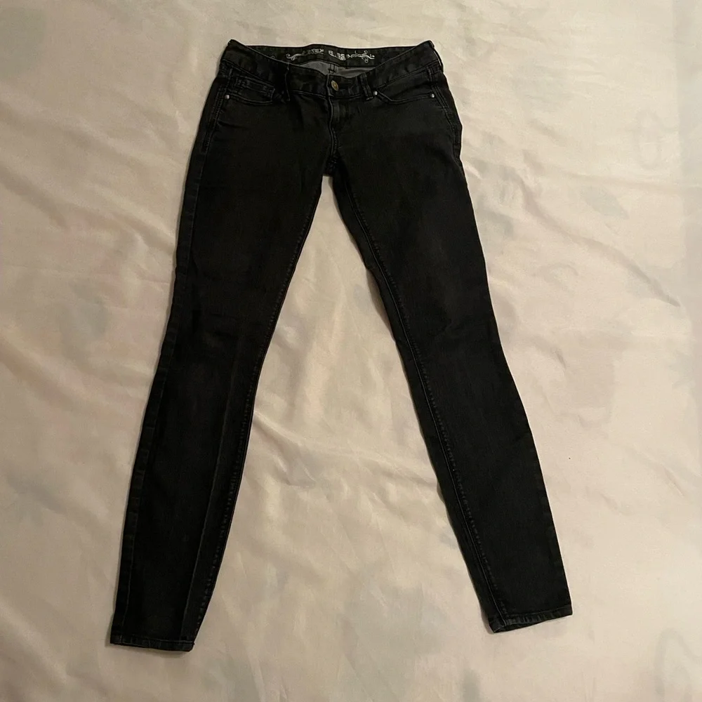 Express Zelda Slim Fit Ultra Low Rise Soft Black Women's Jean “Legging”, Size 2r